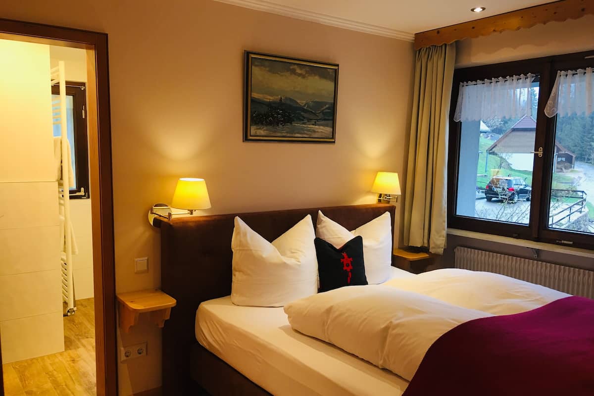 Down duvets, in-room safe, desk, soundproofing