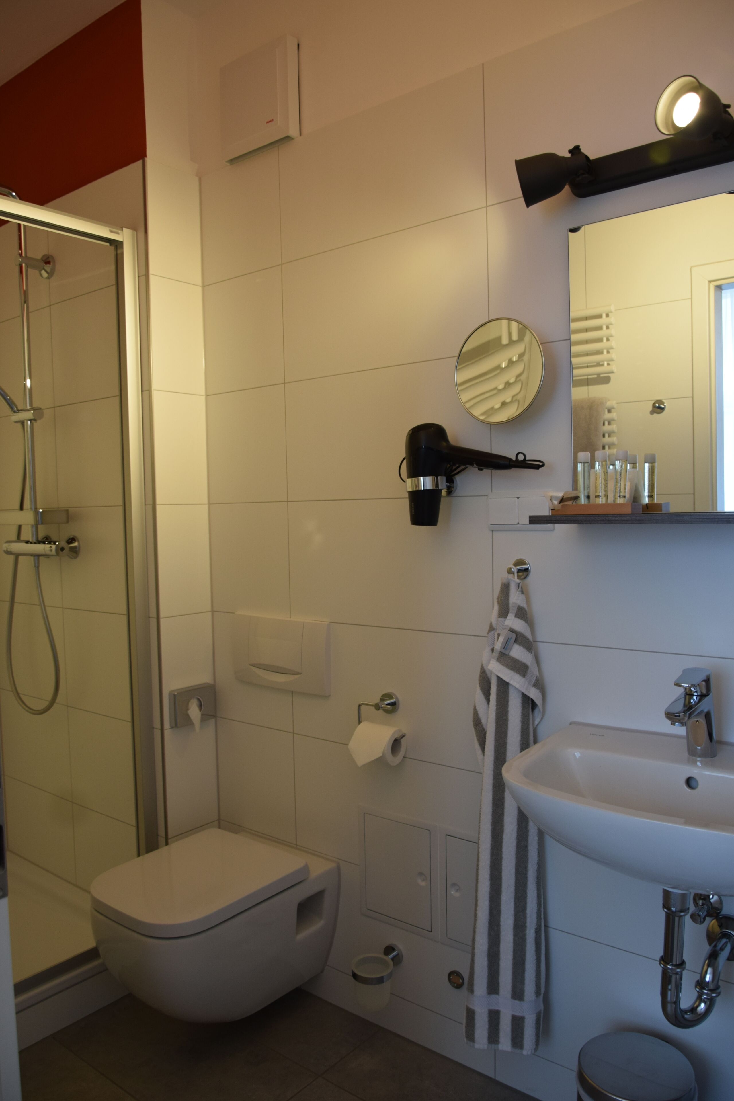 comfort double room | bathroom | hair dryer, towels
