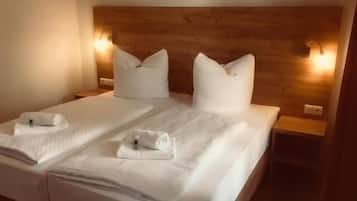 Hypo-allergenic bedding, down comforters, in-room safe
