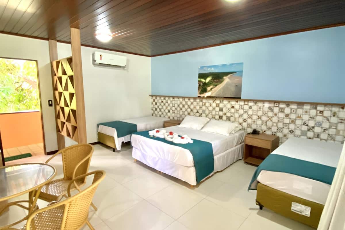 superior room, lake view (ouro) | 1 bedroom, minibar, desk, free wifi