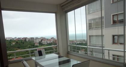 Luxerious Three Bedroom Apartment