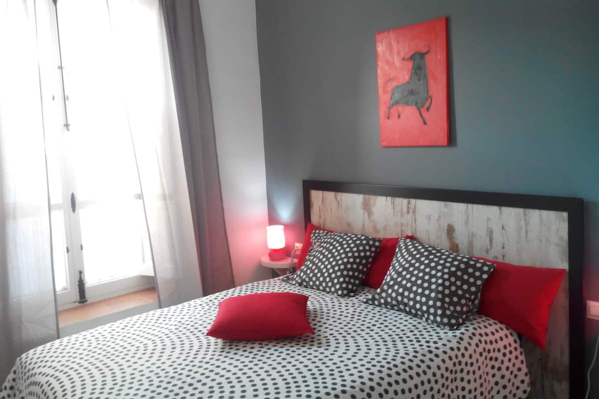 1 bedroom, in-room safe, free WiFi, bed sheets