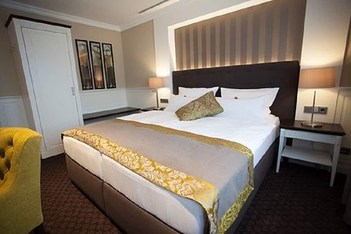 premium bedding, minibar, desk, iron/ironing board