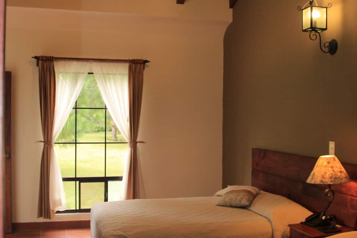 comfort double room, 2 double beds, non smoking, garden view | desk, free wifi, bed sheets
