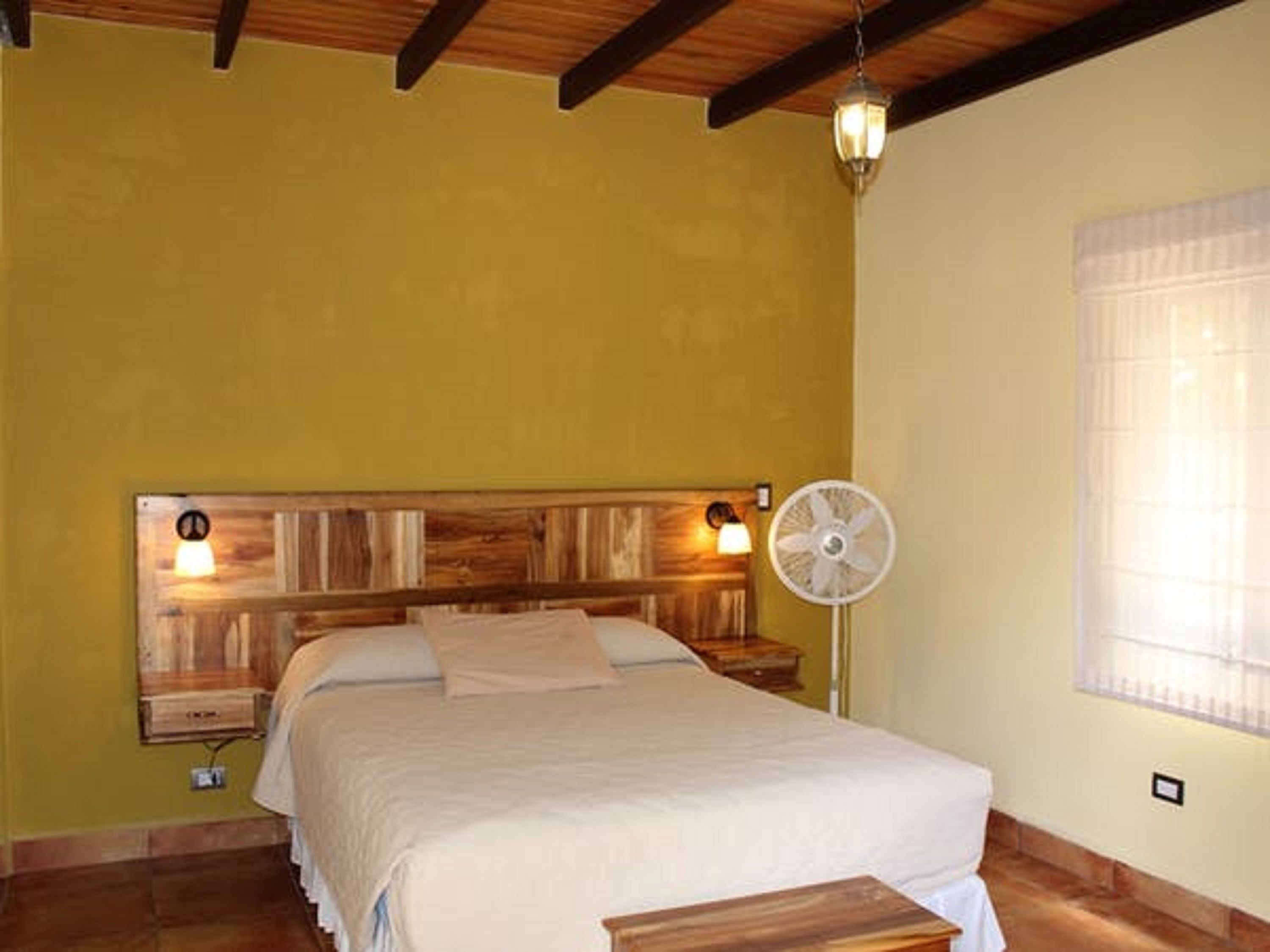 classic double room, 1 queen bed, non smoking, garden view | desk, free wifi, bed sheets