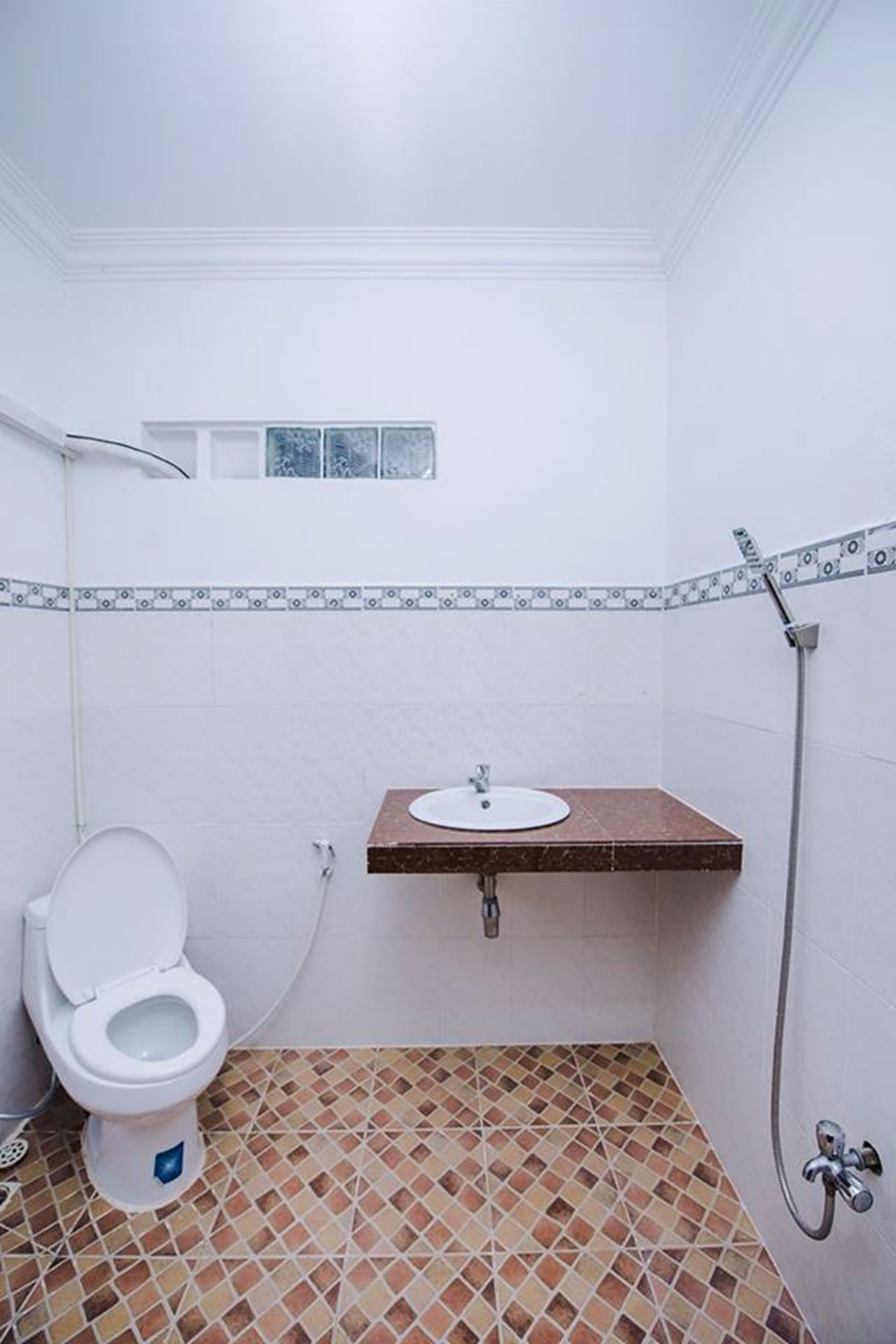 Sovsal - sovsal (män och kvinnor) (Bed in 6-Bed) | Badrum | Dusch och handdukar