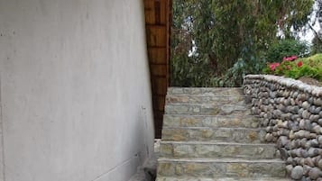 تفاصيل الفندق من الخارج