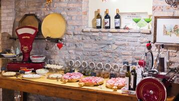 Petit déjeuner buffet compris tous les jours