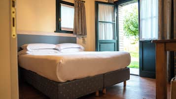 Apartment, 2 Bedrooms | 2 bedrooms, premium bedding, down comforters, minibar