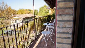Familienzimmer, 2 Schlafzimmer | Terrasse/Patio