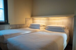 Apartment, 2 Bedrooms | Premium bedding, down duvets, minibar, in-room safe - Alloggio Agrituristico Albafiorita (Latisana)