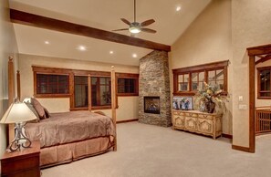 Luxury House, Multiple Beds, Non Smoking | 5 bedrooms, individually decorated, individually furnished - Red Pine Road Ski In Ski Out (Park City)