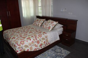 Living room - FULLHOUSE (Kumasi)