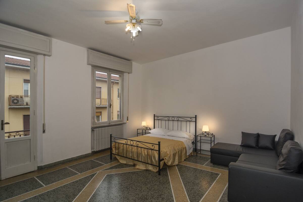 Habitación cuádruple, baño compartido | Wifi gratis y ropa de cama