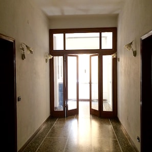 Interior detail -  Near It All (Pisa)