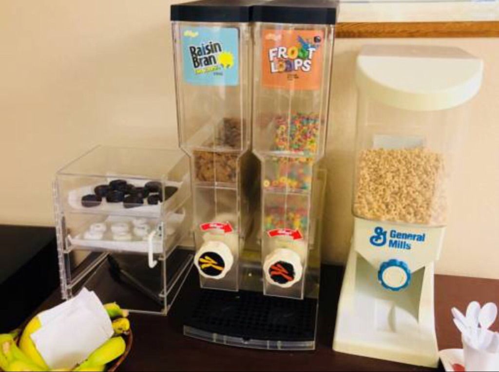 Desayuno continental gratuito y diario