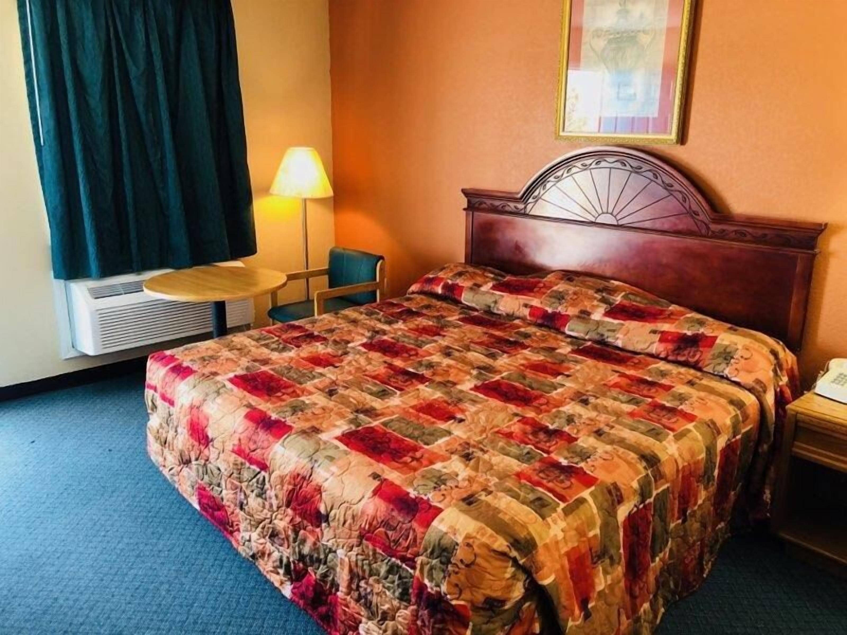 Bureau, Wi-Fi gratuit, draps fournis