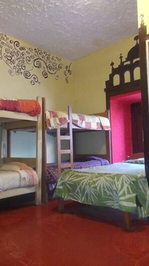 Family Room, Private Bathroom | Desk, free WiFi, bed sheets - Hostel Shlomi (Cusco)