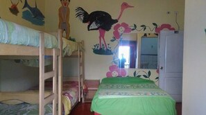 Room, Private Bathroom (Quintuple ) | Desk, free WiFi, bed sheets - Hostel Shlomi (Cusco)