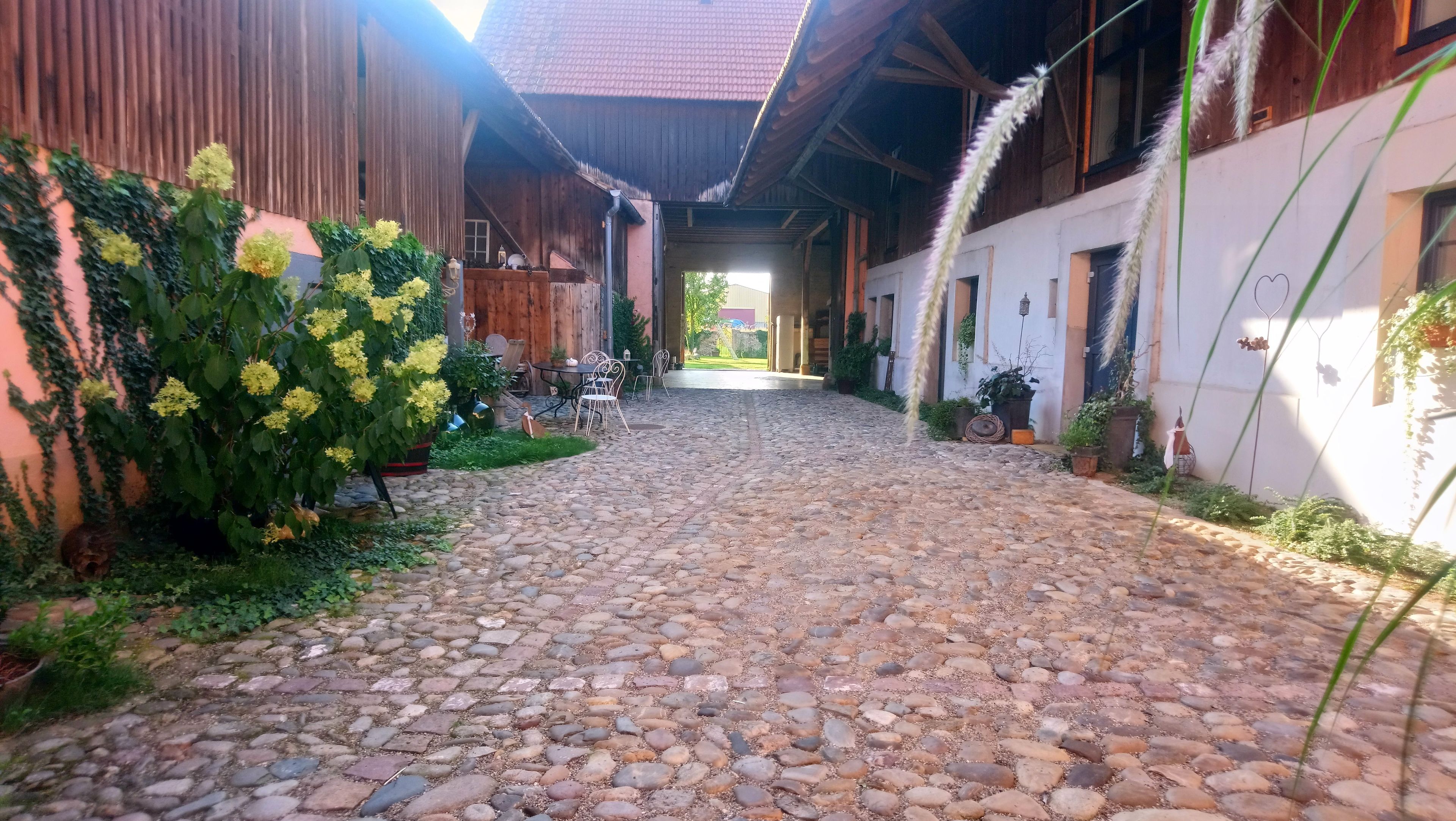 Comfort Twin Room | Courtyard