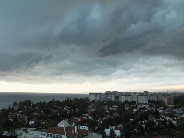 View from room - GoldenPark King Suites with Balcony & Sea view (Erdemli)