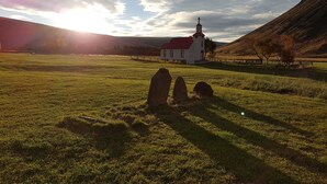 Property grounds - Bólstaðarhlíð Cottage (Blönduós)