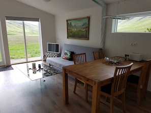 Cabaña | Cunas (de pago), wifi gratis, ropa de cama