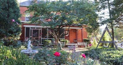 50 Lincoln Short North Bed and Breakfast