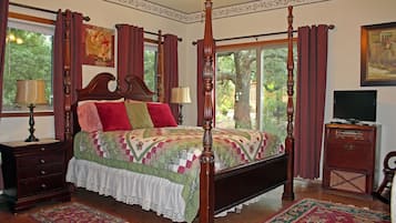 Signature Room, 1 Queen Bed, Patio, Corner (Ffiona) | 1 bedroom, Egyptian cotton sheets, premium bedding, pillow-top beds