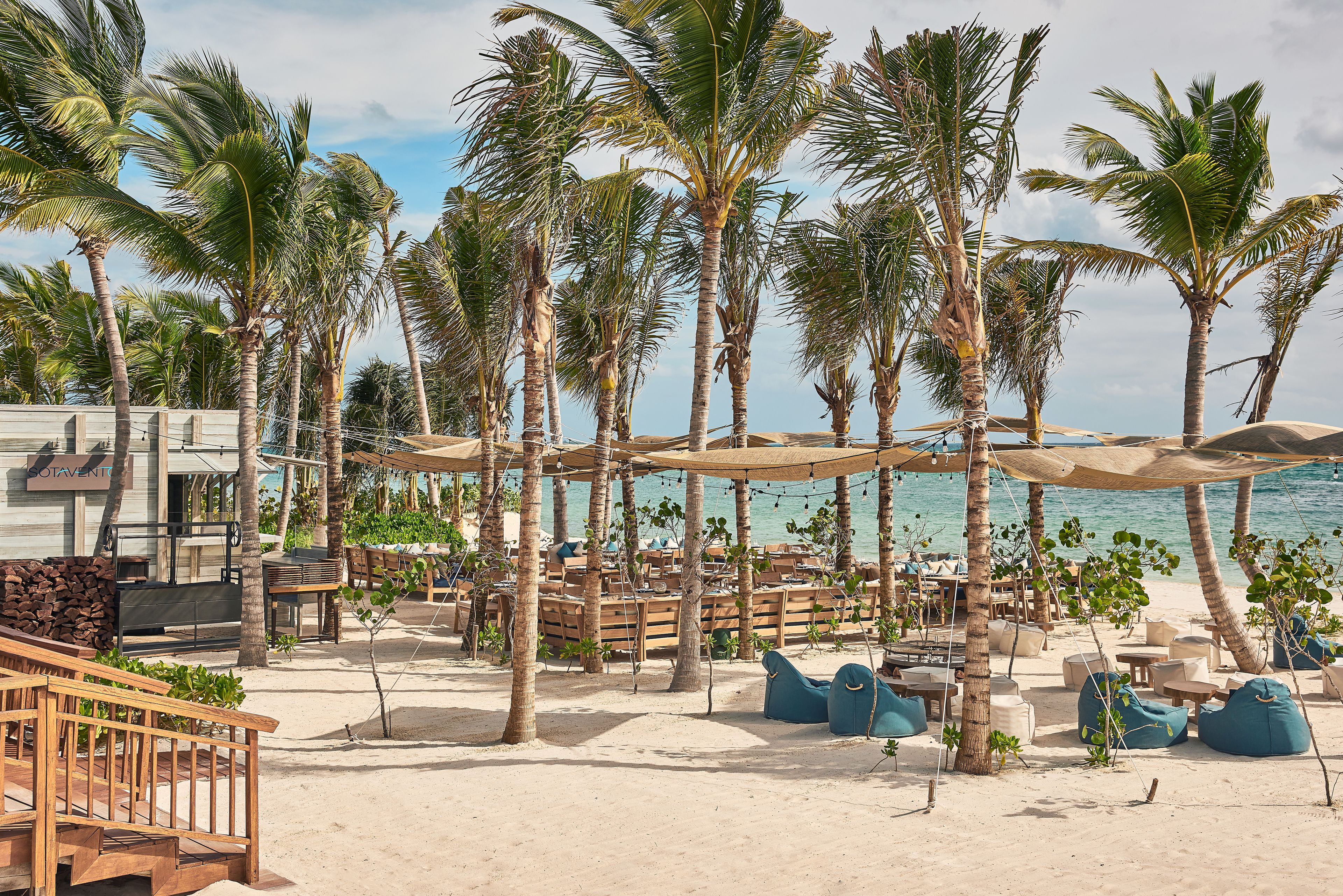 breakfast, lunch, dinner served; pool views