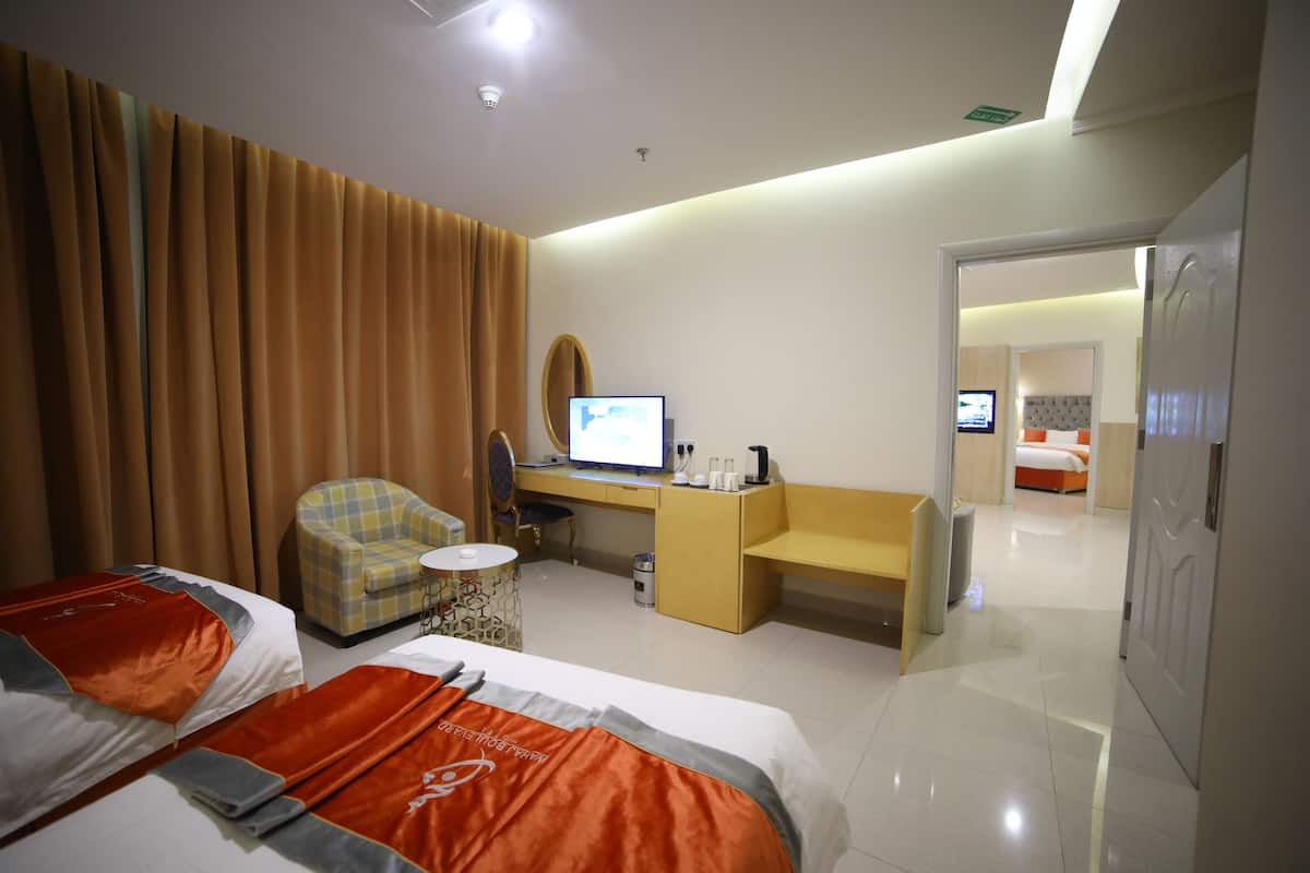 Ropa de cama de alta calidad y minibar