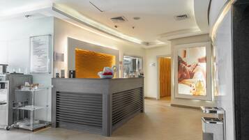 Couples treatment room(s), body treatments, Swedish massages
