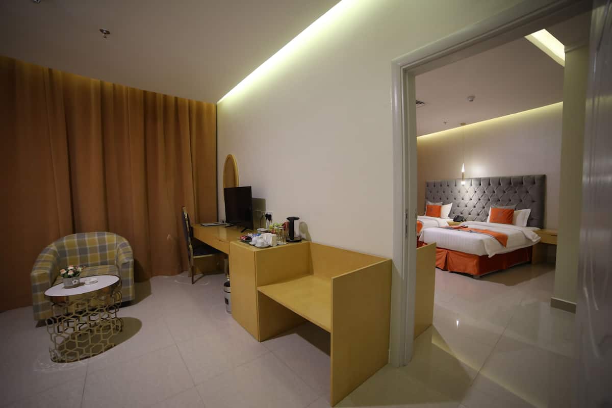 Ropa de cama de alta calidad y minibar