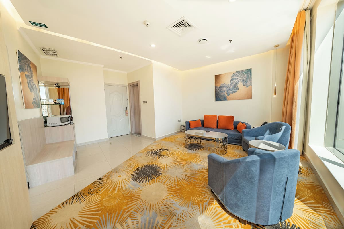 Junior Suite | Living area | Smart TV