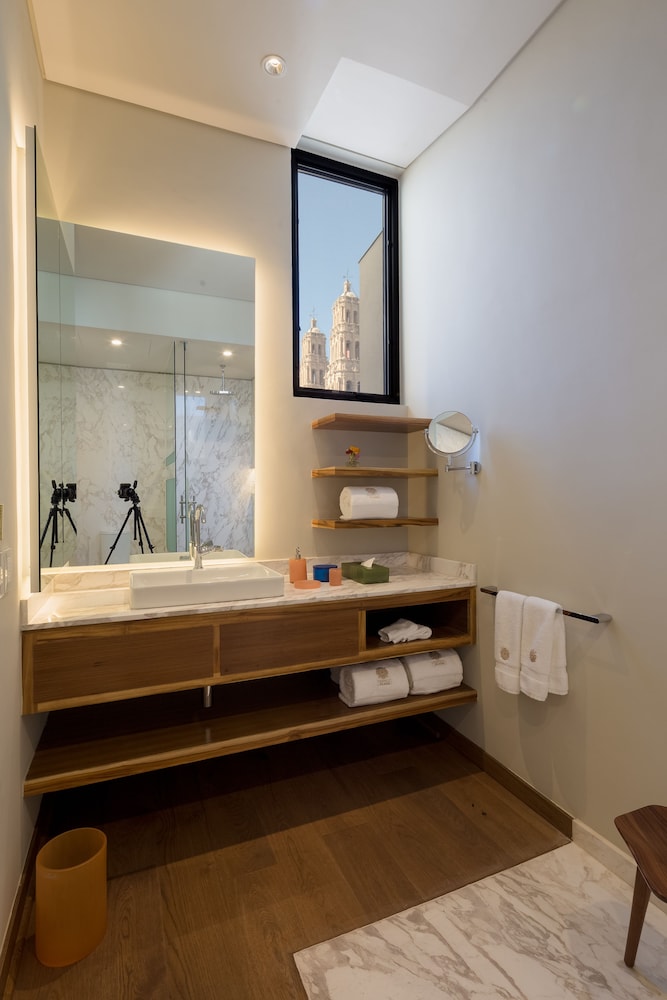 Central Hotel Boutique by null