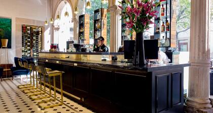 Central Hotel Boutique