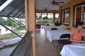 Tägliches nach Wunsch zubereitetes Frühstück gegen Gebühr