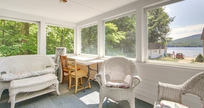 UUSI! Lake Stinson Mökki w / sunroom ja jaettu telakka!