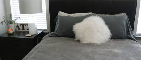 1 bedroom, iron/ironing board, Internet, bed sheets