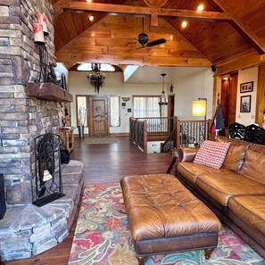 Smart TV, fireplace, DVD player, toys