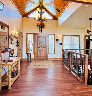 Interior - 3-Decks-Lakeside w/quiet cove, Firepit, Dock, Kayaks, Paddleboards. Pet Friendly (Stigler)