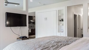 1 chambre, bureau, fer et planche à repasser, accès au Wi-Fi (inclus)