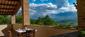 La pieve country house, villa, pool, relax, dreams house, sibillini, playground