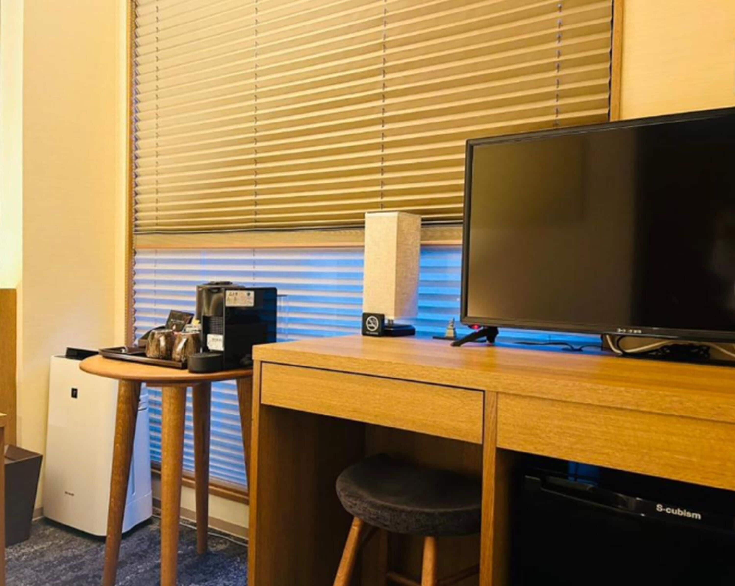economy double room | in-room safe, desk, blackout curtains, soundproofing