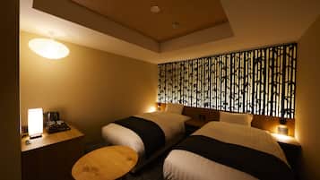 Standard Twin Room | In-room safe, desk, blackout curtains, soundproofing