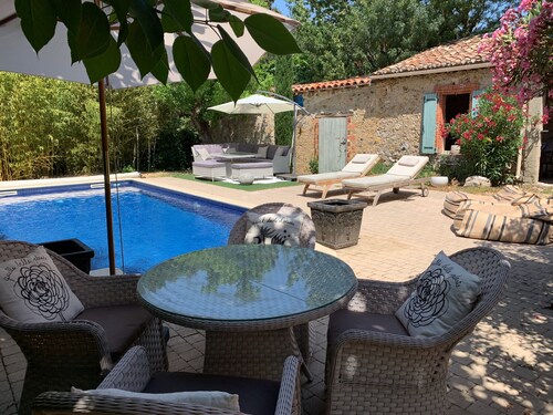 Belle maison de vigneron en pierre traditionnelle + piscine, 4 lits, 3 bains