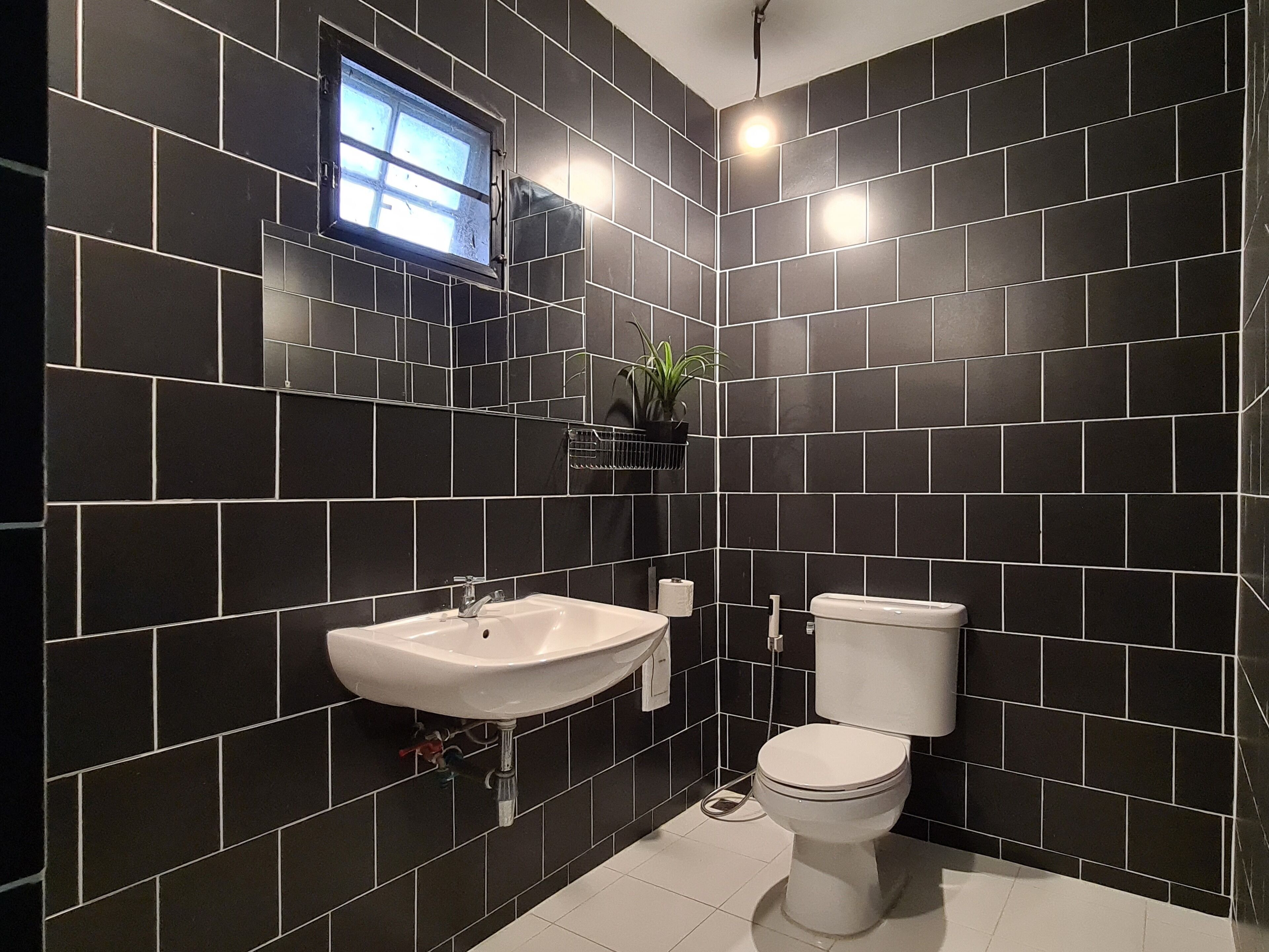 design triple room | individually decorated, individually furnished, free wifi