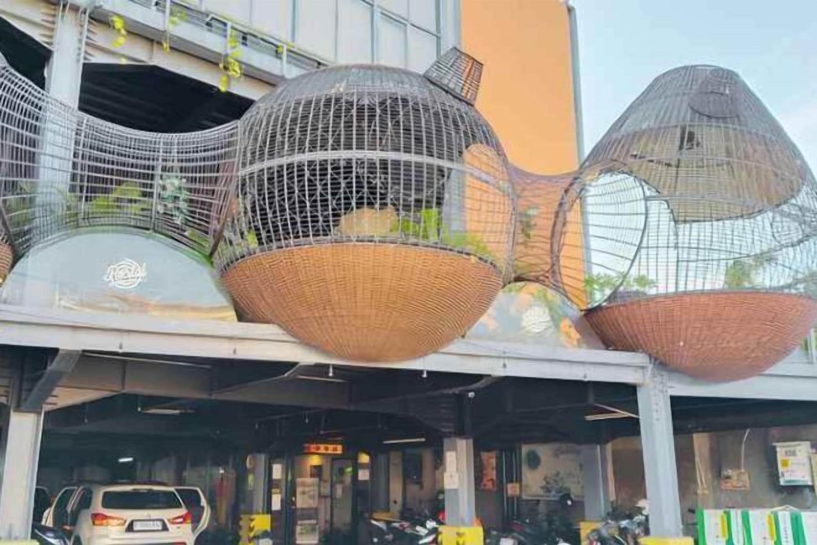 Aparcamiento sin asistencia gratuito