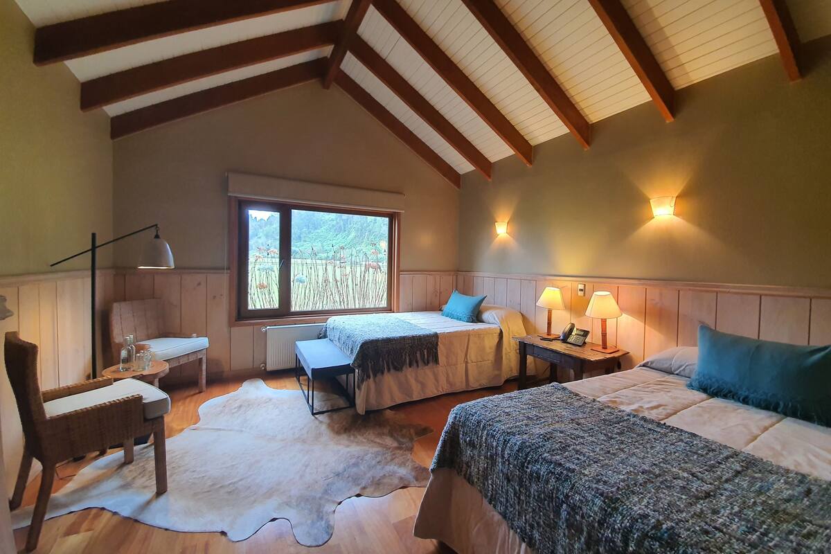 standard twin room | 1 bedroom, in-room safe, blackout curtains, soundproofing