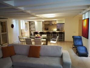 Interior - Apartment Santo Domingo, walled center  (Cartagena)